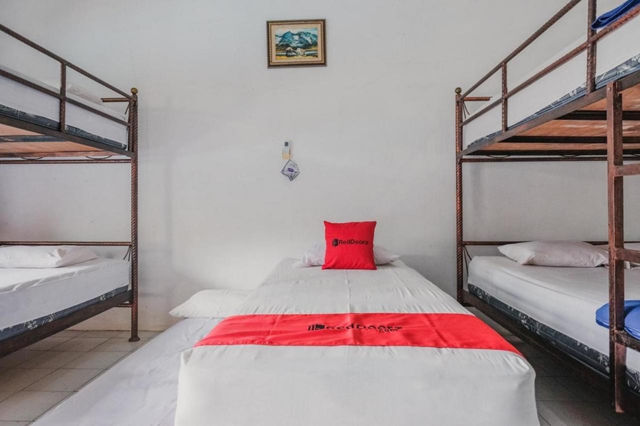 Reddoorz Near Pantai Florida Anyer Hotel Serang Eksteriør billede
