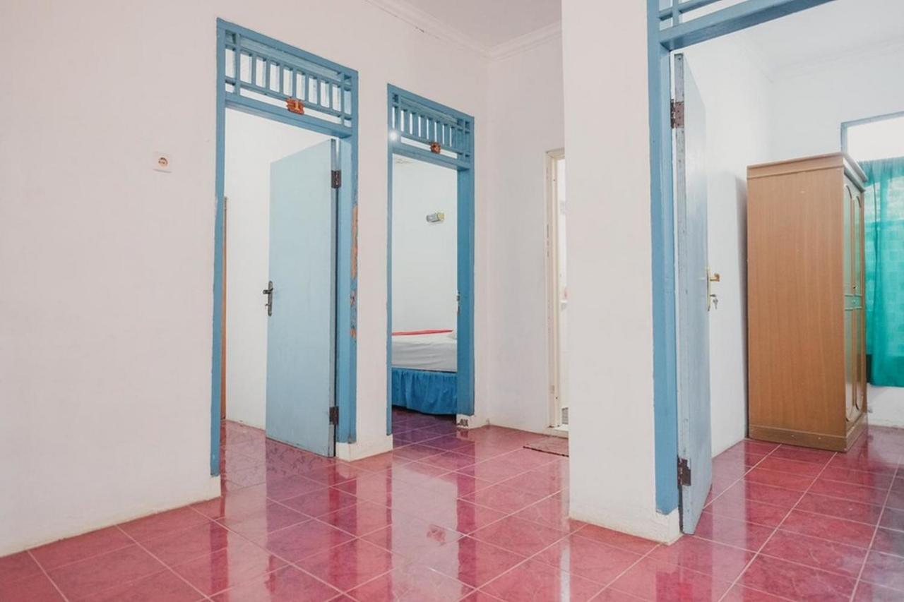 Reddoorz Near Pantai Florida Anyer Hotel Serang Eksteriør billede