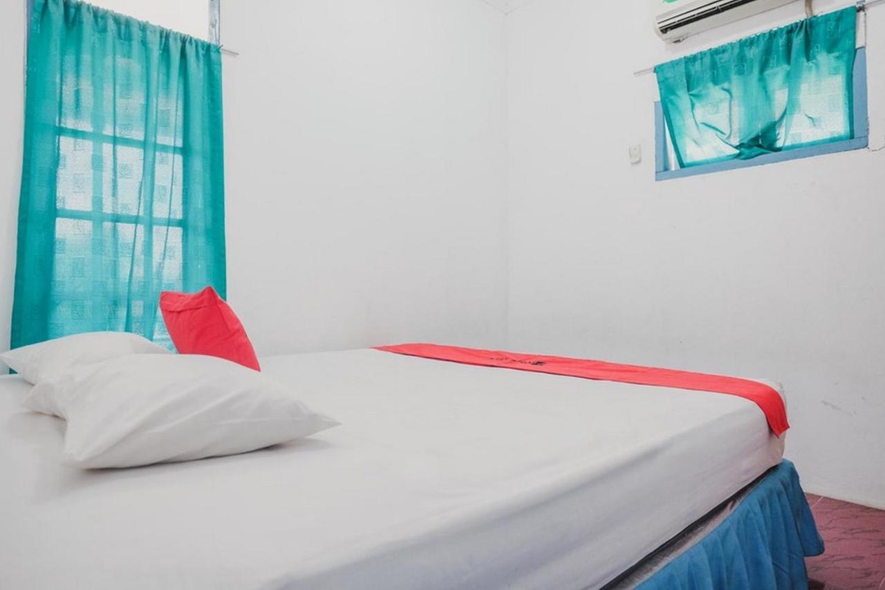 Reddoorz Near Pantai Florida Anyer Hotel Serang Eksteriør billede