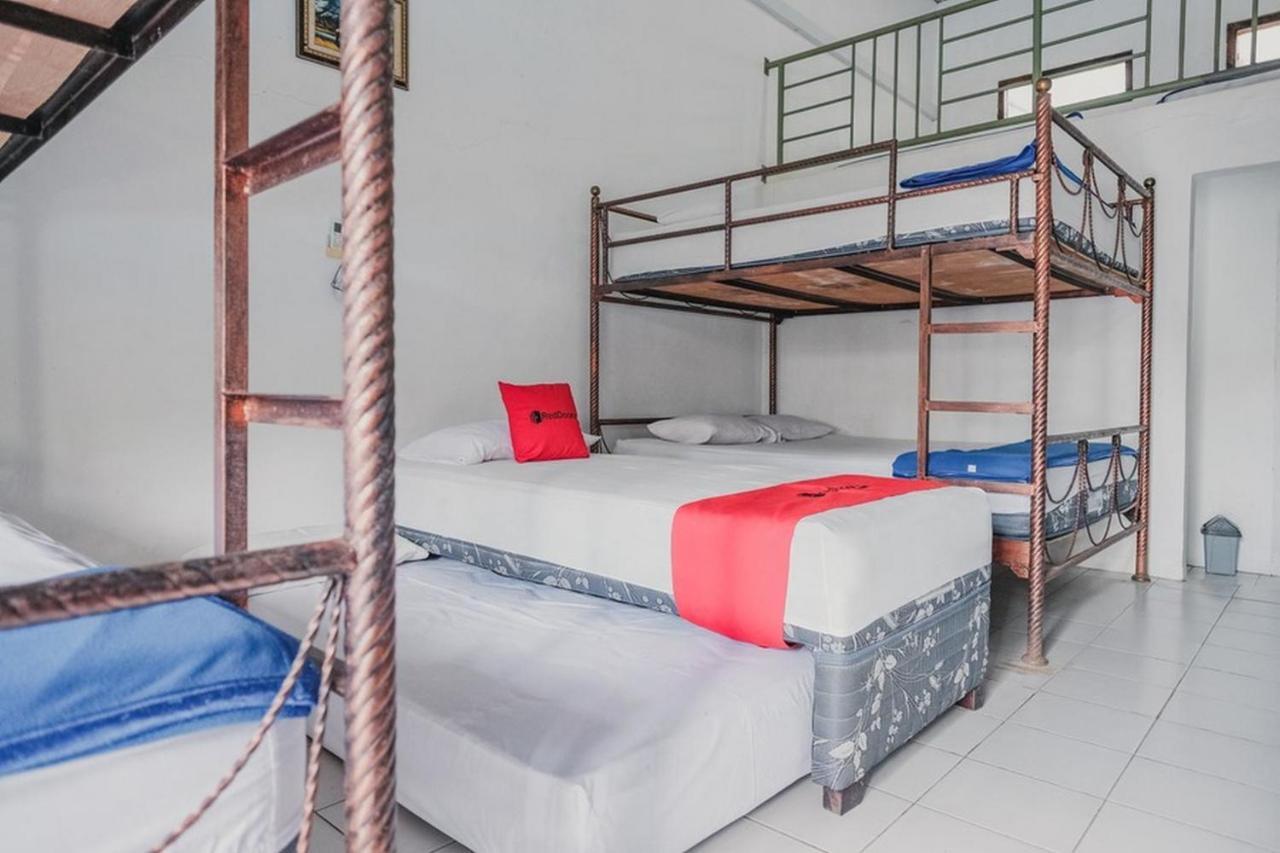 Reddoorz Near Pantai Florida Anyer Hotel Serang Eksteriør billede