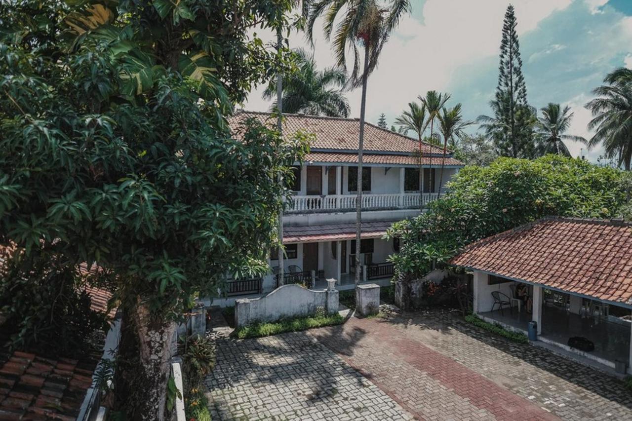 Reddoorz Near Pantai Florida Anyer Hotel Serang Eksteriør billede